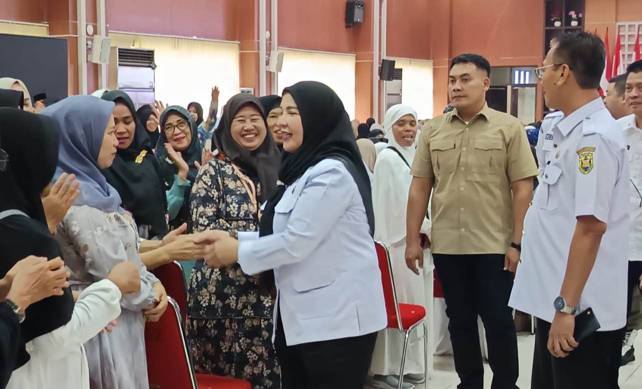 Berangkatkan 580 Jamaah Umrah, Wali Kota Eva Dwiana: Doakan Bandar Lampung Makin Maju