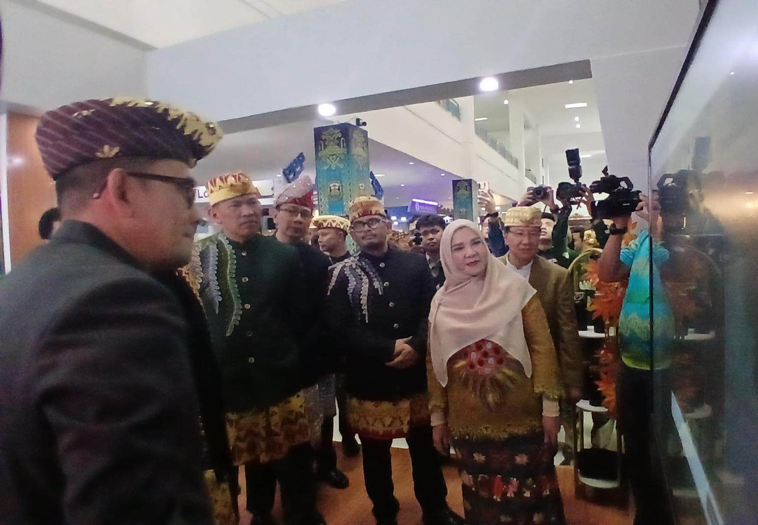 Sekjen Kemendagri Apresiasi Program Seribu Wajah Saat Tinjau Bandar Lampung Expo 2026