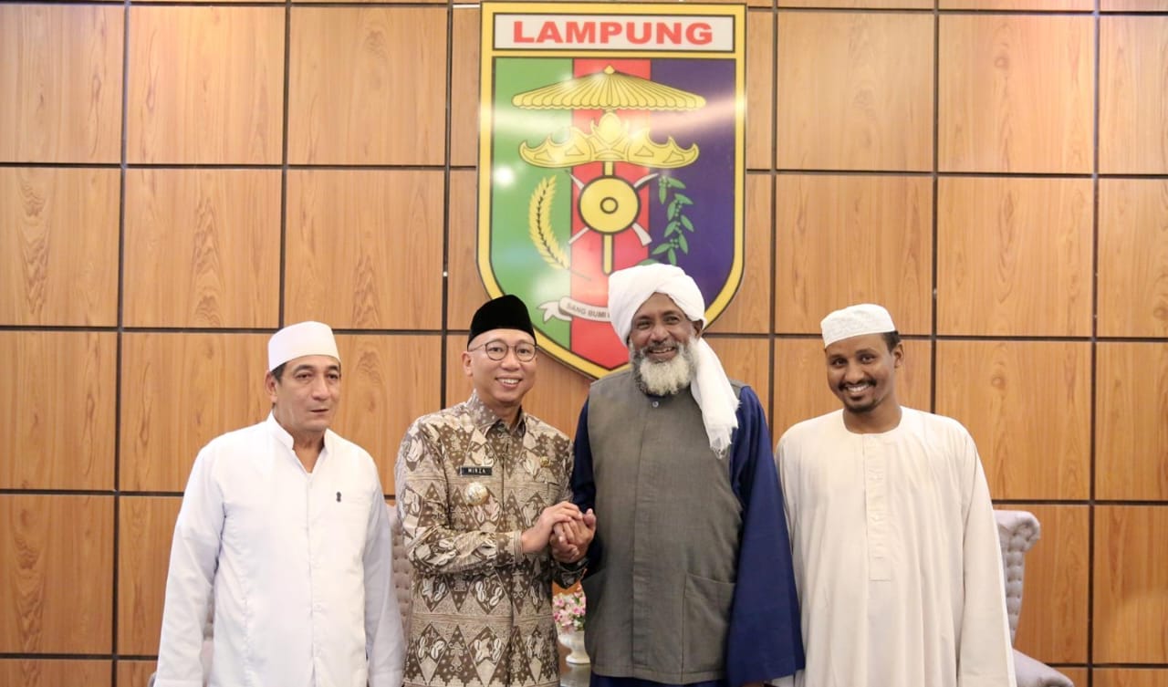 Gubernur Mirza Terma Kunjungan Ulama Besar Sudan Syaikh Awad Karim Utsman Al-Aqli