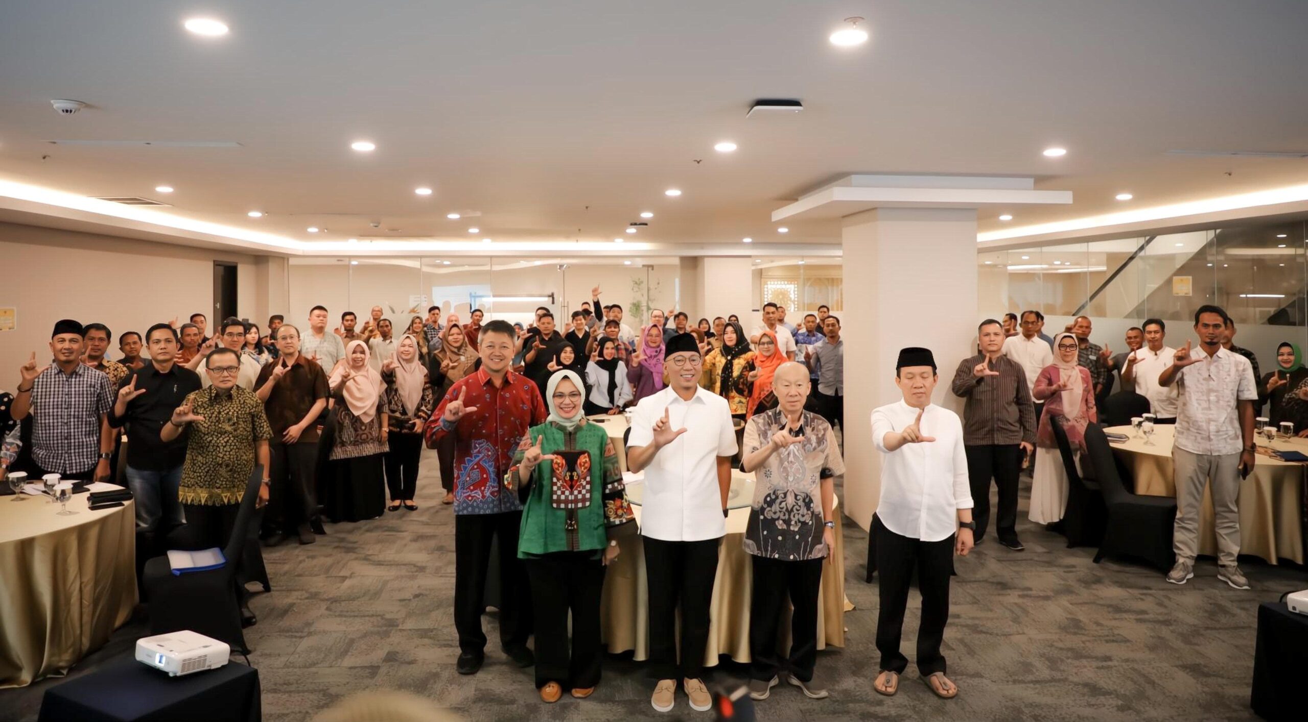 Gubernur Mirza Buka Peluang Kerja Sama Internasional Melalui Program Sister City