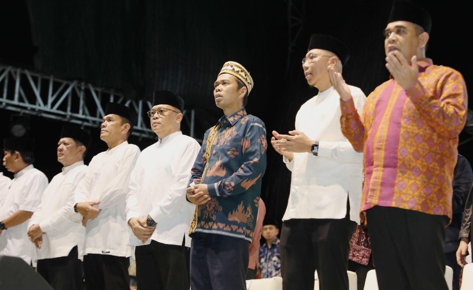 Gubernur Mirza Hingga Ketua MPR RI Ahmad Muzani Hadiri Tabligh Akbar Ustadz Abdul Somad
