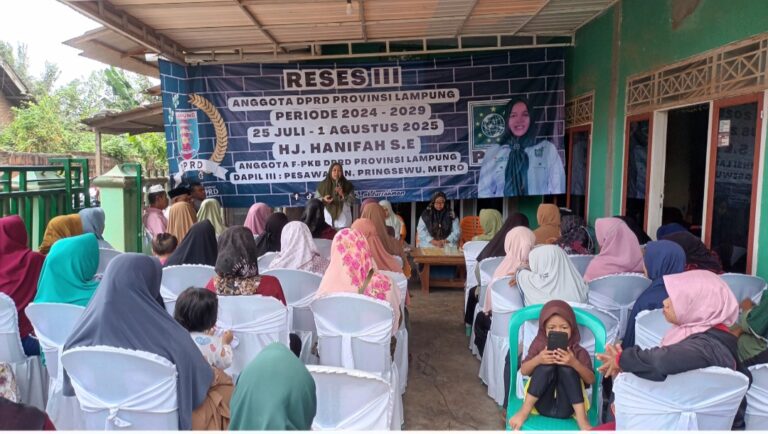 Hanifah Gelar Reses Di Pekon Jatiagung Kabupaten Prinsewu