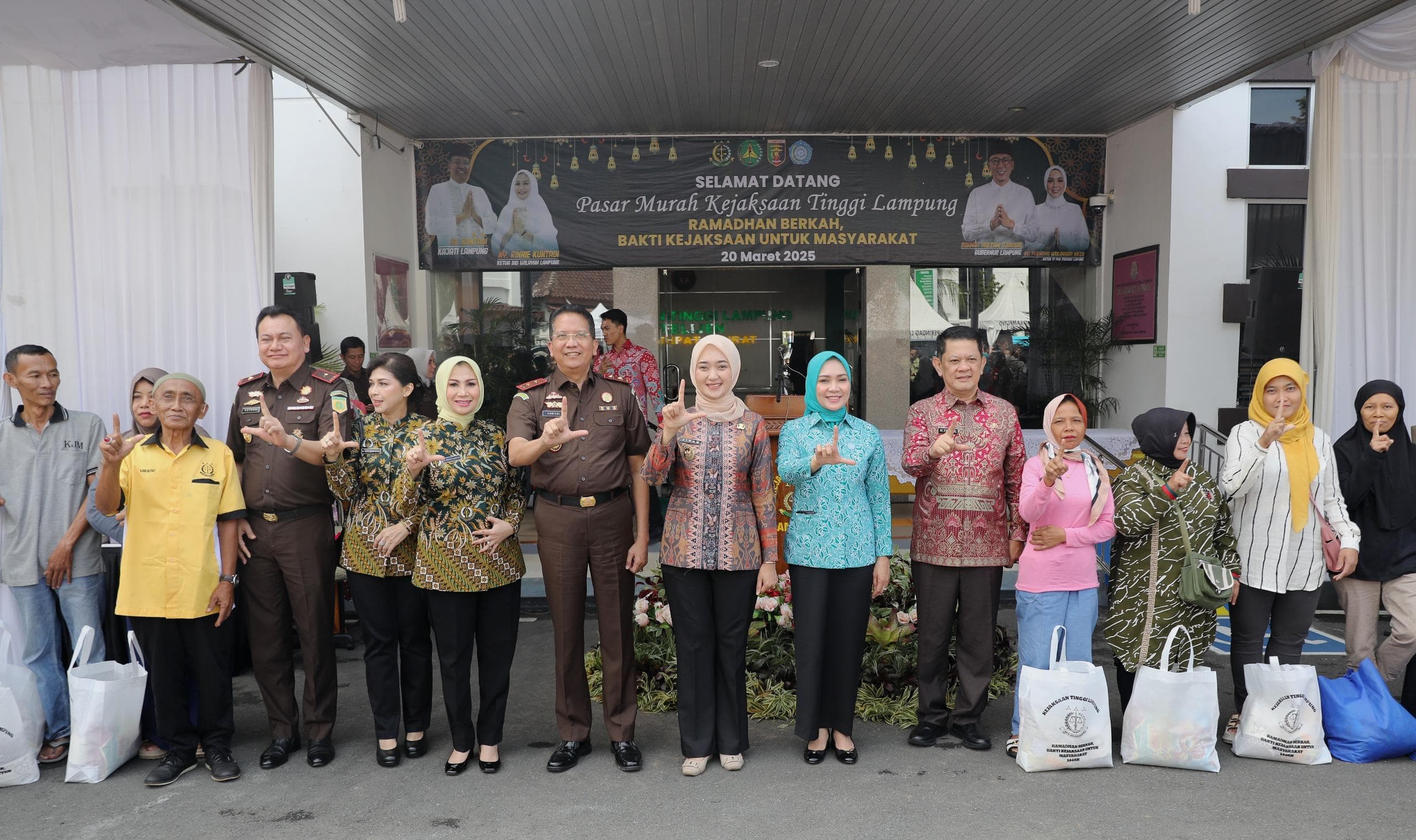 Wagub Jihan Buka Pasar Murah Ramadan yang Diinisiasi Kejaksaan Tinggi Lampung